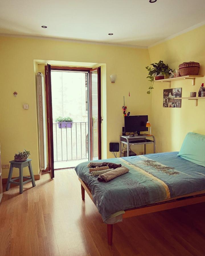 Jenniʻs Indipendent Tiny House Apartment Napoli Bagian luar foto